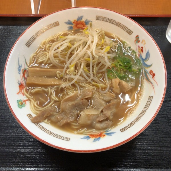 「支那そば（中）」@支那そば よあけ 駅前店の写真