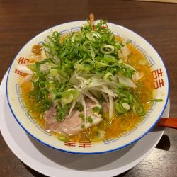 味噌ラーメン(858円)