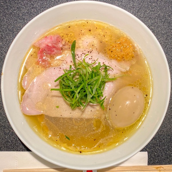 「チャーシュー味玉塩そば ¥2,500」@Japanese Soba Noodles 蔦の写真