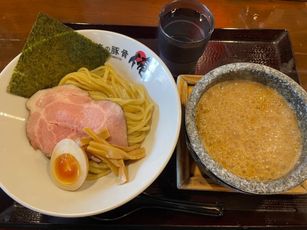 「魚介豚骨つけ麺 ¥950」@俺のつけ麺 緑店の写真