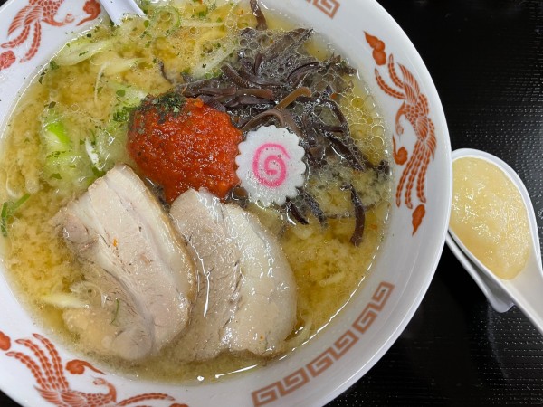 「山形からみそラーメン・味噌850円+ニンニク150円」@麺家わたべの写真
