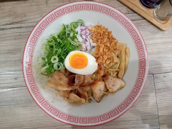 「まぜそば」@徳島NOODLE ぱどるの写真