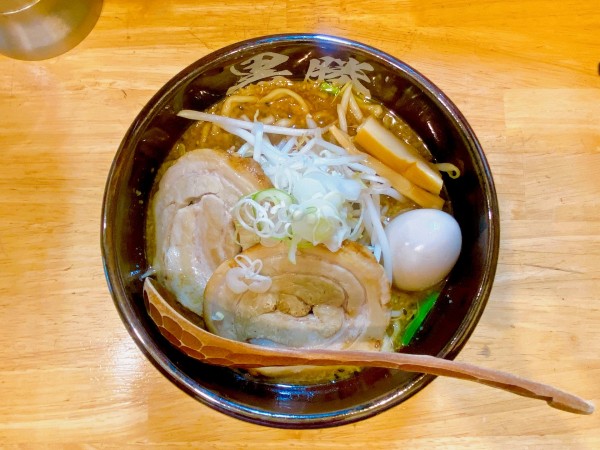 「特製味噌らーめん:1,100円」@味噌らーめん専門 黒勝の写真