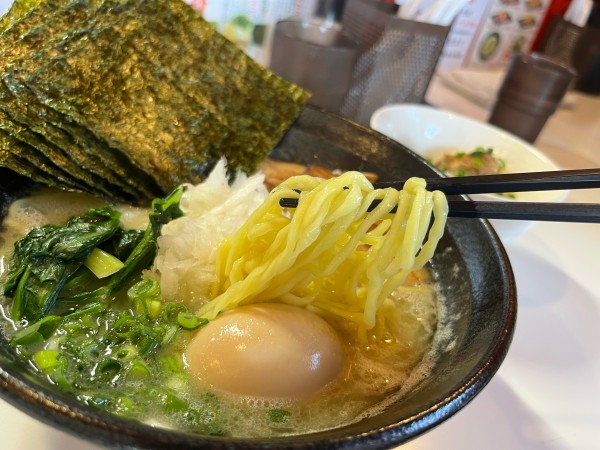「特製鶏白湯ラーメン1100円」@麺屋 要の写真