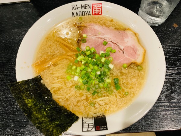 「特製塩らぁ麺(細ストレート麺、こってり)」@ラーメン角屋の写真
