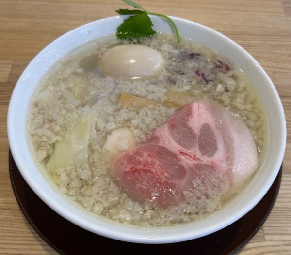 「白だし背油味玉そば ¥1000」@手打ち正麺 Hachimitsuの写真