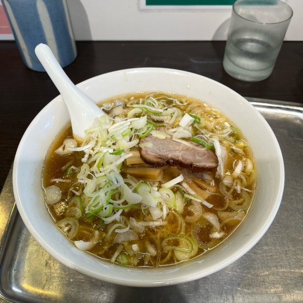 「ラーメン小　ネギ増し」@ラーメン専門の店 大勝の写真