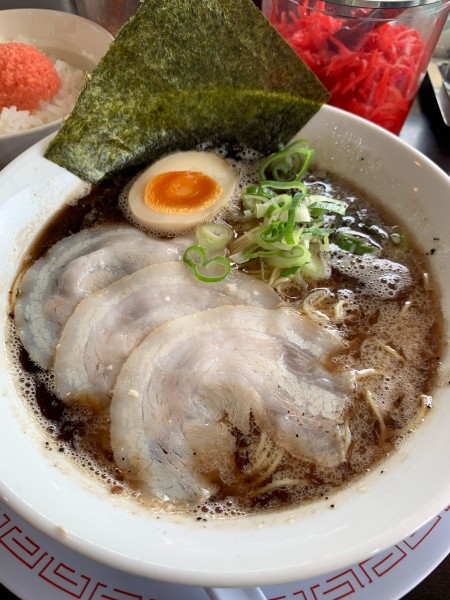 「らーめん（黒）」@博多らーめん ひまわりの写真