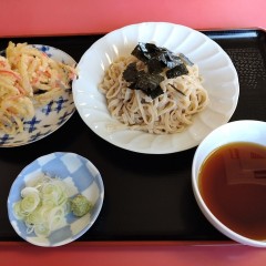 三日月食堂の画像
