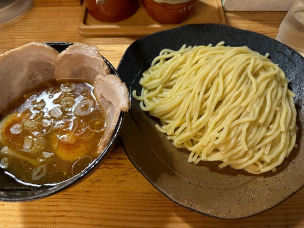 「つけ麺中盛+味玉チャーシュー」@つけ麺屋 やすべえ 秋葉原店の写真
