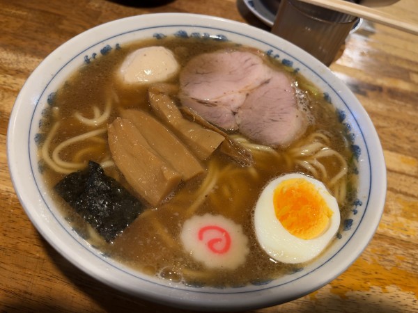 「小盛中華そば800円煮卵120円」@飯田橋大勝軒の写真