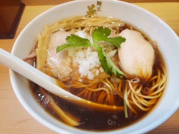 「醤油らぁ麺」@麺匠 善し田の写真
