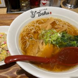 ラーメン＋半チャーハン