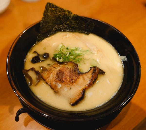 「特製らぁめん(豚骨)」@あかつき 宇佐店の写真