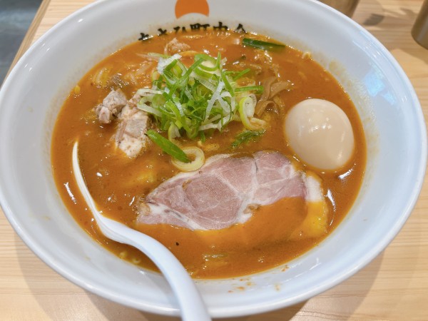 「辛味噌らーめん　煮卵」@あさひ町内会の写真