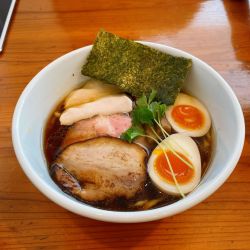 特製鶏醤油らぁ麺