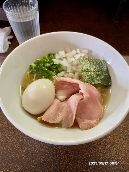 「淡麗煮干そば」@2番ライト 煮干男の写真