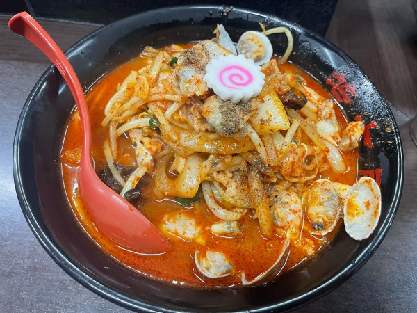 「限定　あさり大辛野菜シャキシャキ野菜大盛」@元祖旨辛系タンメン 荒木屋の写真