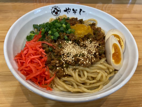 「スタニクまぜそば・味玉」@支那そば やそじの写真