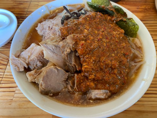 「豚入りオロチョンラーメン ニンニク抜き（750円）」@にかいやの写真