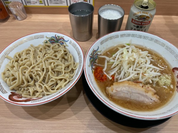 「小つけ麺、ビール」@ラーメン豚山 金沢文庫店の写真