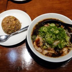 中華そば(並)＋焼き飯(小)