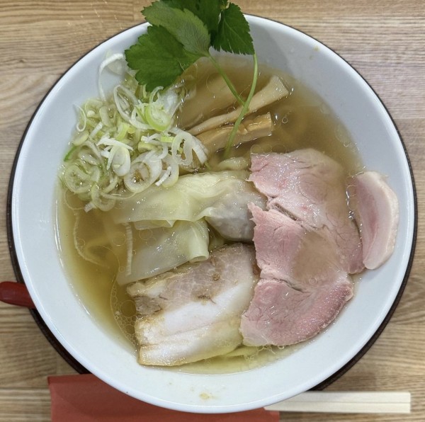 「しなそば」@手打ち正麺 Hachimitsuの写真