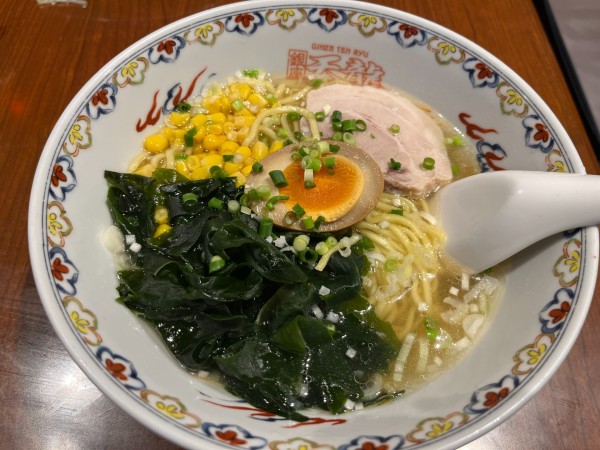 「塩ラーメン」@銀座天龍 本店の写真