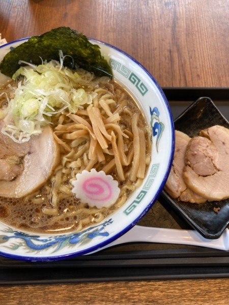 「中華そば、チャーシュー」@舎鈴 桶川店の写真