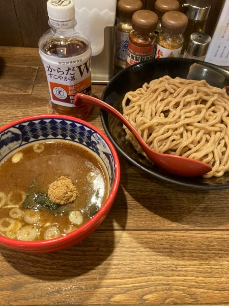 「つけ麺・中盛り（クーポン利用で３３０円）」@つけ麺専門店 三田製麺所 北新地店の写真