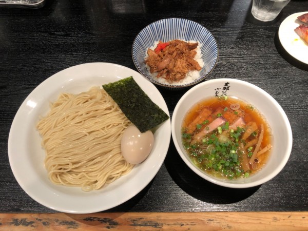 「ワンタンつけそば+肉煮込みご飯(小)+味玉」@支那ソバ 小むろの写真