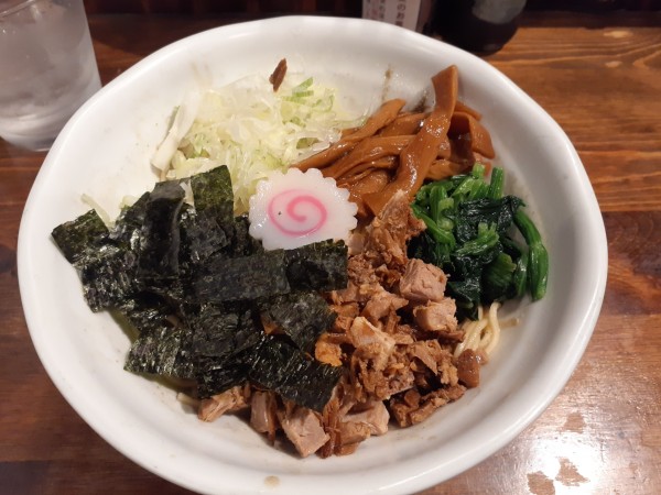 「いりこ油そば」@瀬戸内いりこラーメン 古田島の写真