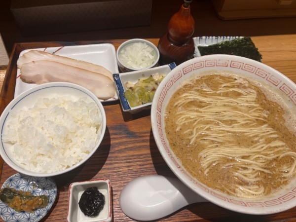 「鯖定食」@炭火焼濃厚中華そば 海富道の写真