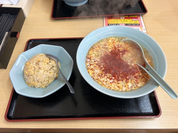 「タンタンメン半チャーハンセット」@川崎タンタンメン 包 千葉店の写真