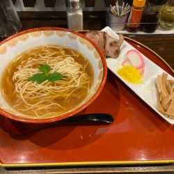 鯛中華そば醤油(880円)