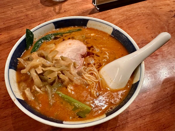 「搾菜坦々麺」@支那麺 はしご 銀座本店の写真