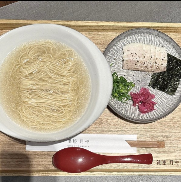 「クリア豚骨」@銀座 月やの写真
