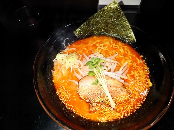 「辛味噌ラーメン　930円」@麺屋ひじりの写真