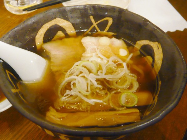 「半ラーメン（醤油中華）」@麺とおばんざいとお酒のお店 佳什の写真