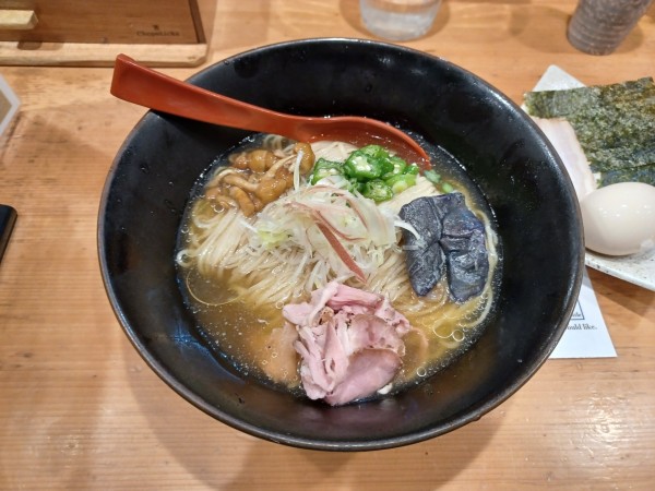 「まぐろ節と焼きあごの冷しそば」@焼きあご塩らー麺 たかはし 銀座店の写真