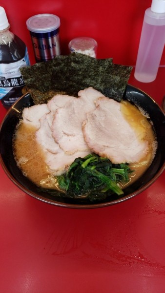 「ラーメン(中)チャーシューと🍚」@横浜ラーメン 相馬家の写真