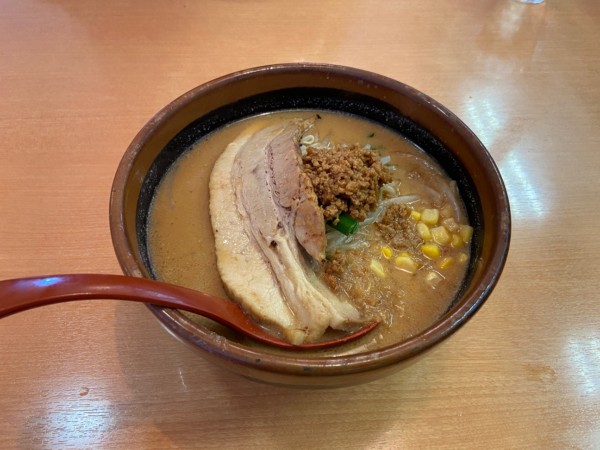 「北海道味噌ラーメン、チャーシュー1枚(890円)」@蔵出し味噌らーめん 麺次郎 大みか店の写真
