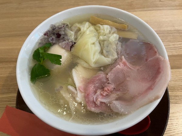 「特製しなそば(白だし)」@手打ち正麺 Hachimitsuの写真