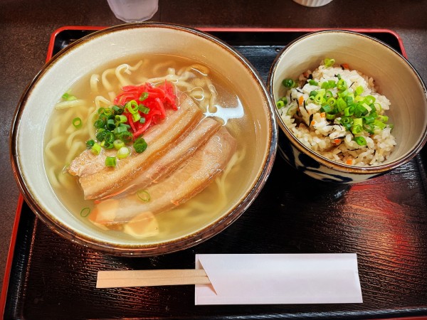 「沖縄そばじゅーしーセット」@沖縄食堂4747の写真