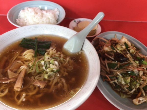「ラーメンとニラレバ定食」@中華料理 珍来の写真
