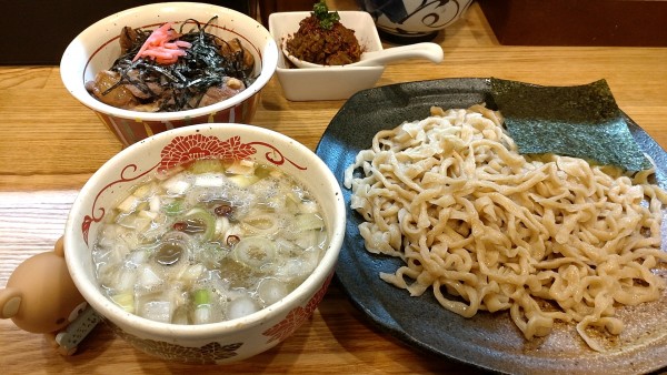 「つけそば+豚ばら軟骨ご飯+カレー玉」@中華そば専門 とんちぼの写真