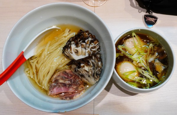 「黒舞茸と近江黒鶏の昆布水つけ麺＋黒舞茸＋味玉＋生ビール」@柳麺 呉田-goden-の写真