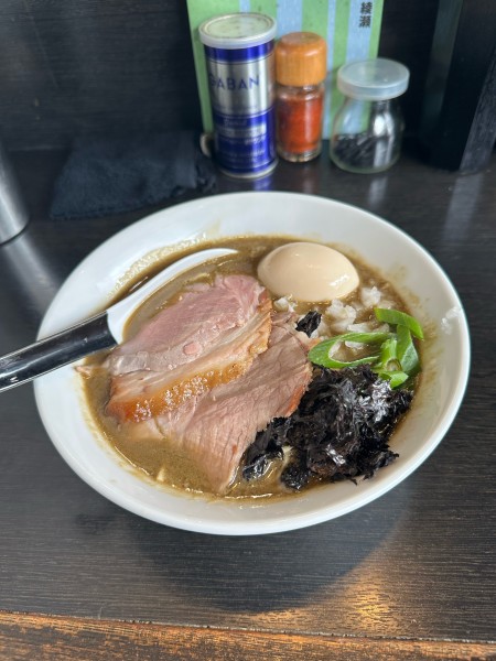 「特製濃厚煮干しそば」@陽はまたのぼるの写真