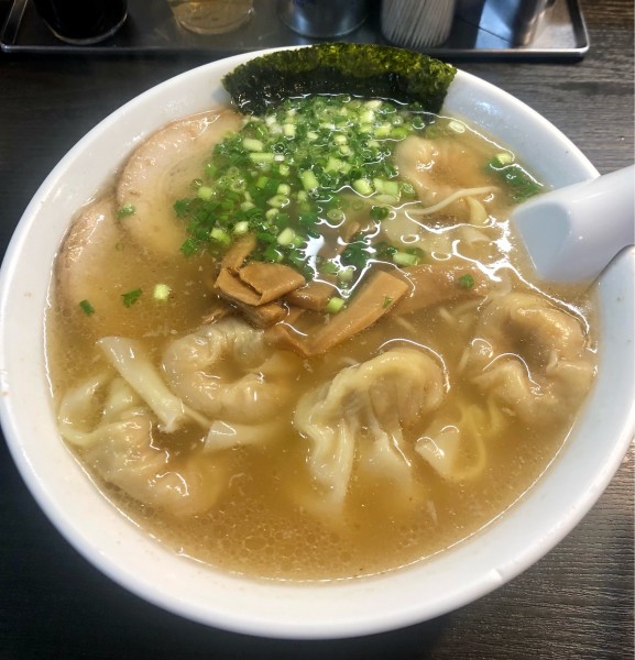 「ワンタン麺　1100円」@支那そば屋 こうやの写真