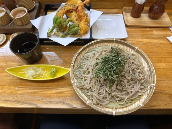 「天ざる蕎麦（並盛）1,400円」@邁舞の写真